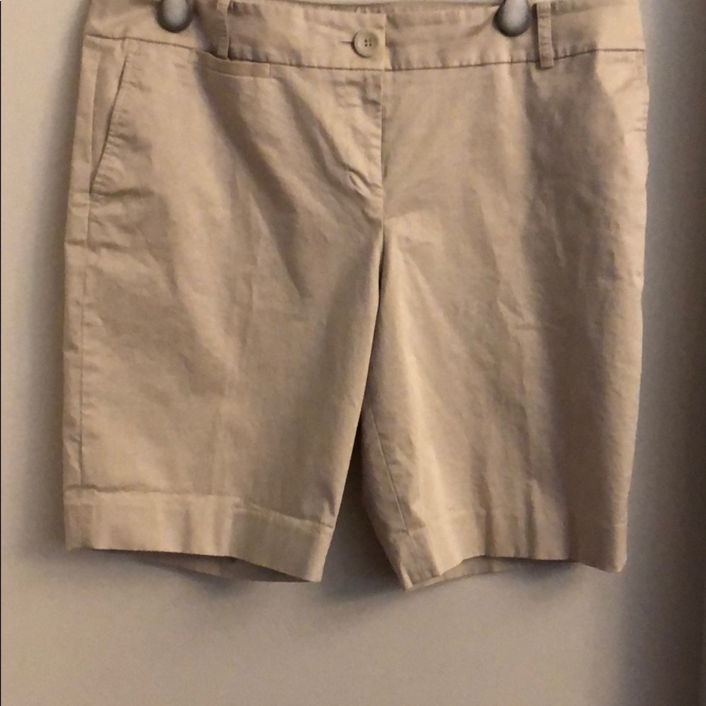 Ann Taylor Loft Bermuda short